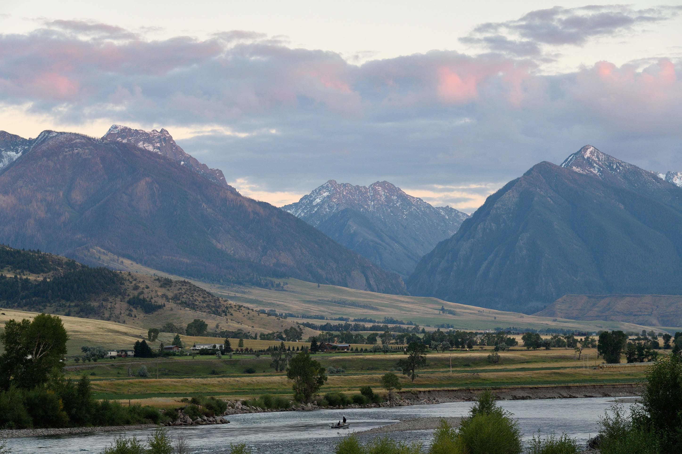 Photo of Paradise Valley, one of the best places to vacation in Montana.