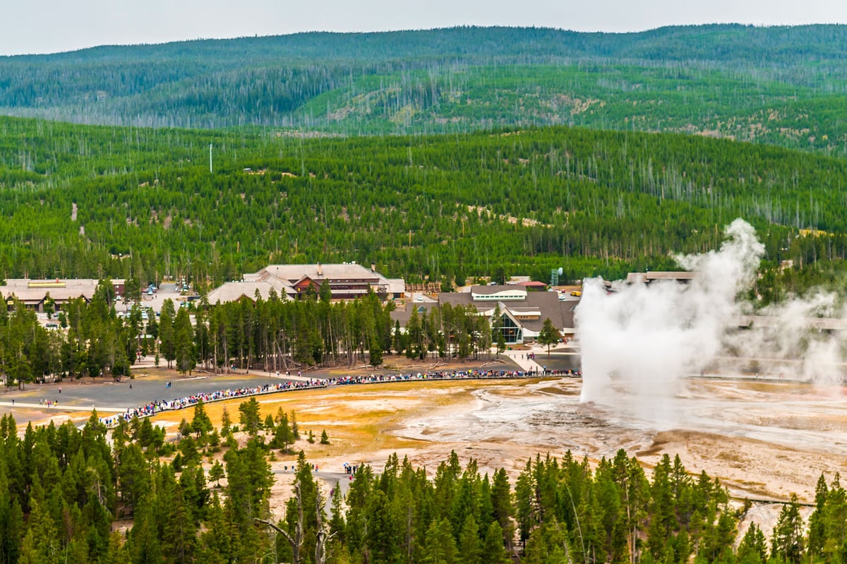 Photo of Old Faithful, Yellowstone National Park
