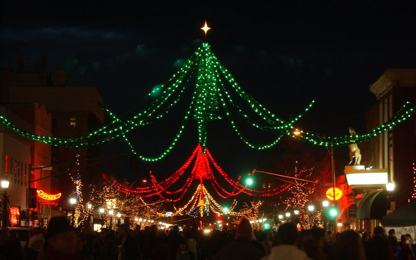A Local’s Guide to the Bozeman Christmas Stroll