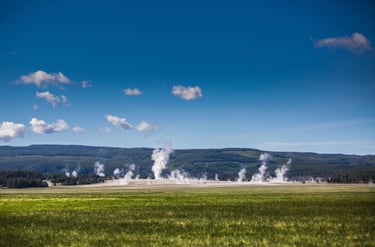 yellowstone-tour-must-see-stops-on-the-grand-loop